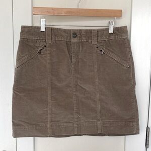 🌻 Athleta Corduroy Skirt